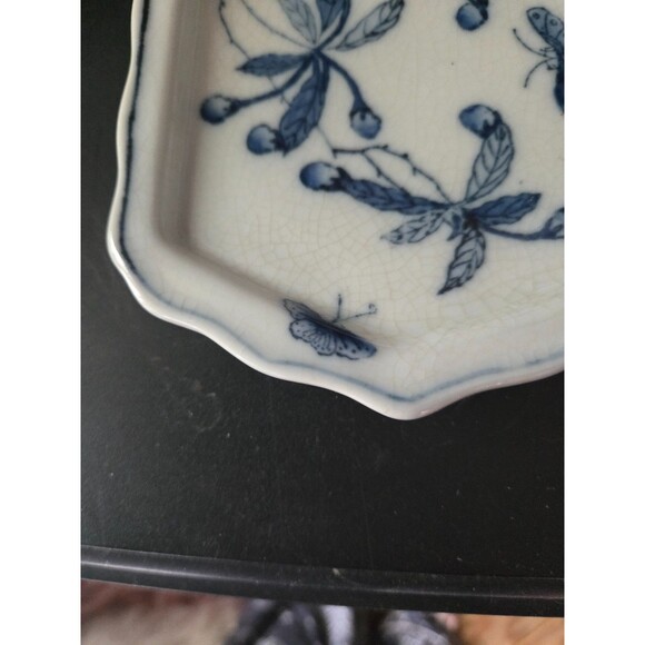 il_fullxfull.6871135862_1evd.jpg Vintage Hong Kong Chinese Blue & White Planter Pot with drip tray United Wilson